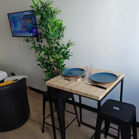 **studio Holidays** Centre 20 M2 Châlons-en-Champagne